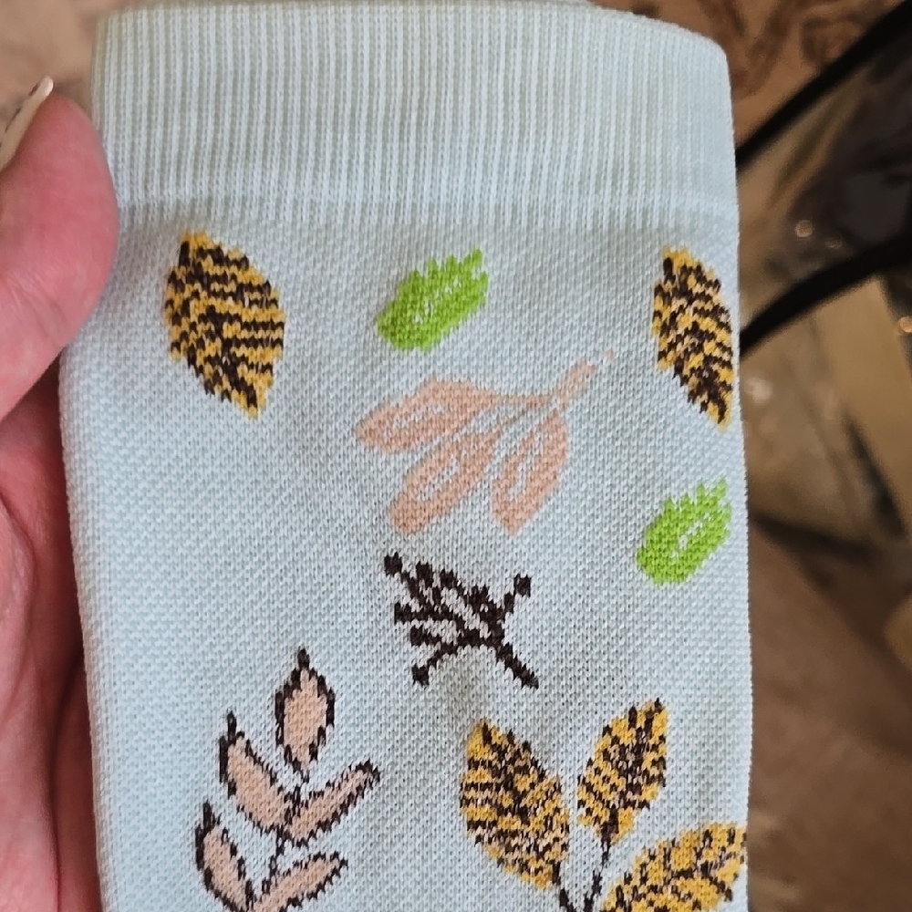 Knee High Compession Socks Floral Patterned  - Blue and Black - Picture 2 of 8